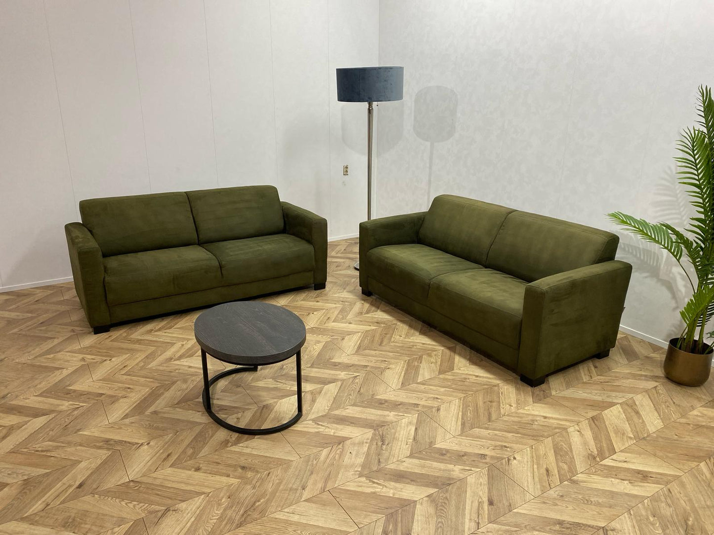 Goossens Groene Suède Stof Banken Set ~ Vaste Kussens