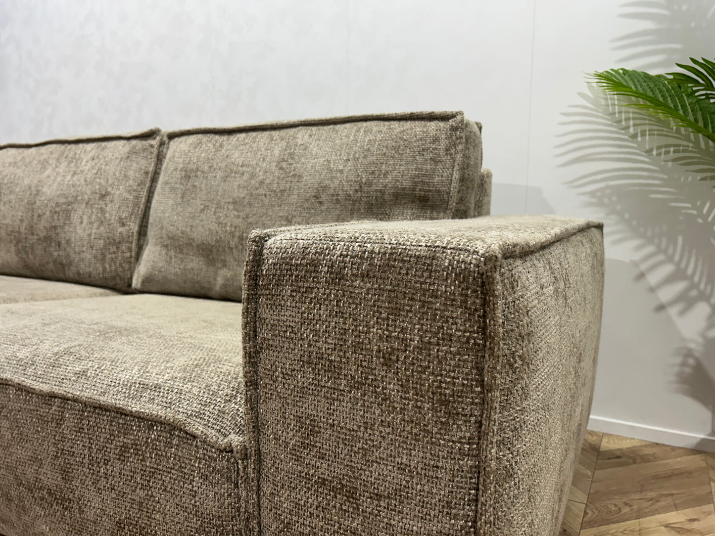 Taupe Hoekbank ~ Losse Rugkussens Met Afneembare Hoezen