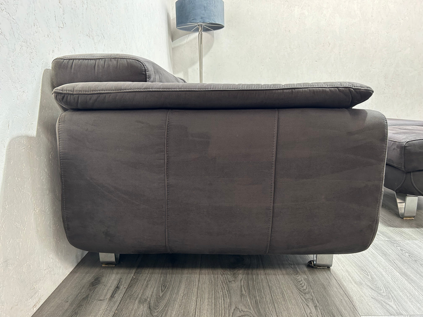 Donker Bruine Suède Leren H&H Hoekbank Inc Hocker ~ Uitschuifbare Zittingen