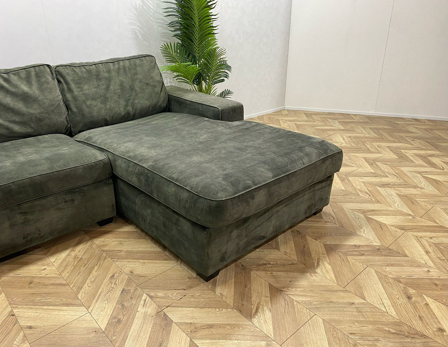 Donker Groene Velvet Hoekbank ~ Losse Kussens Met Afneembare Hoezen