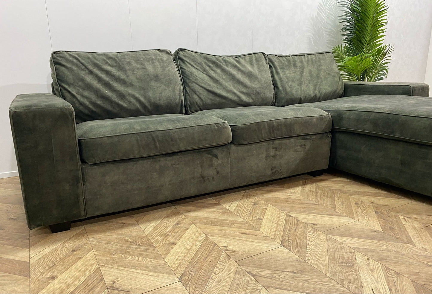 Donker Groene Velvet Hoekbank ~ Losse Kussens Met Afneembare Hoezen