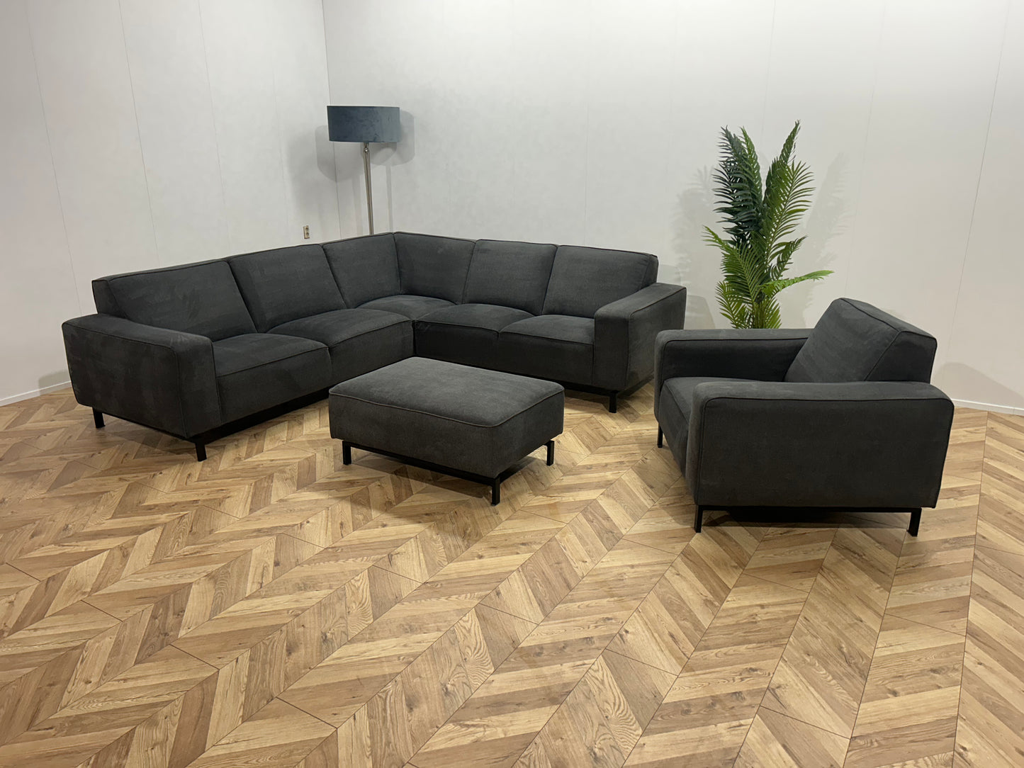 Antraciet Suède Stof Hoekbank Inc. Hocker En Fauteuil ~ Nieuwstaat