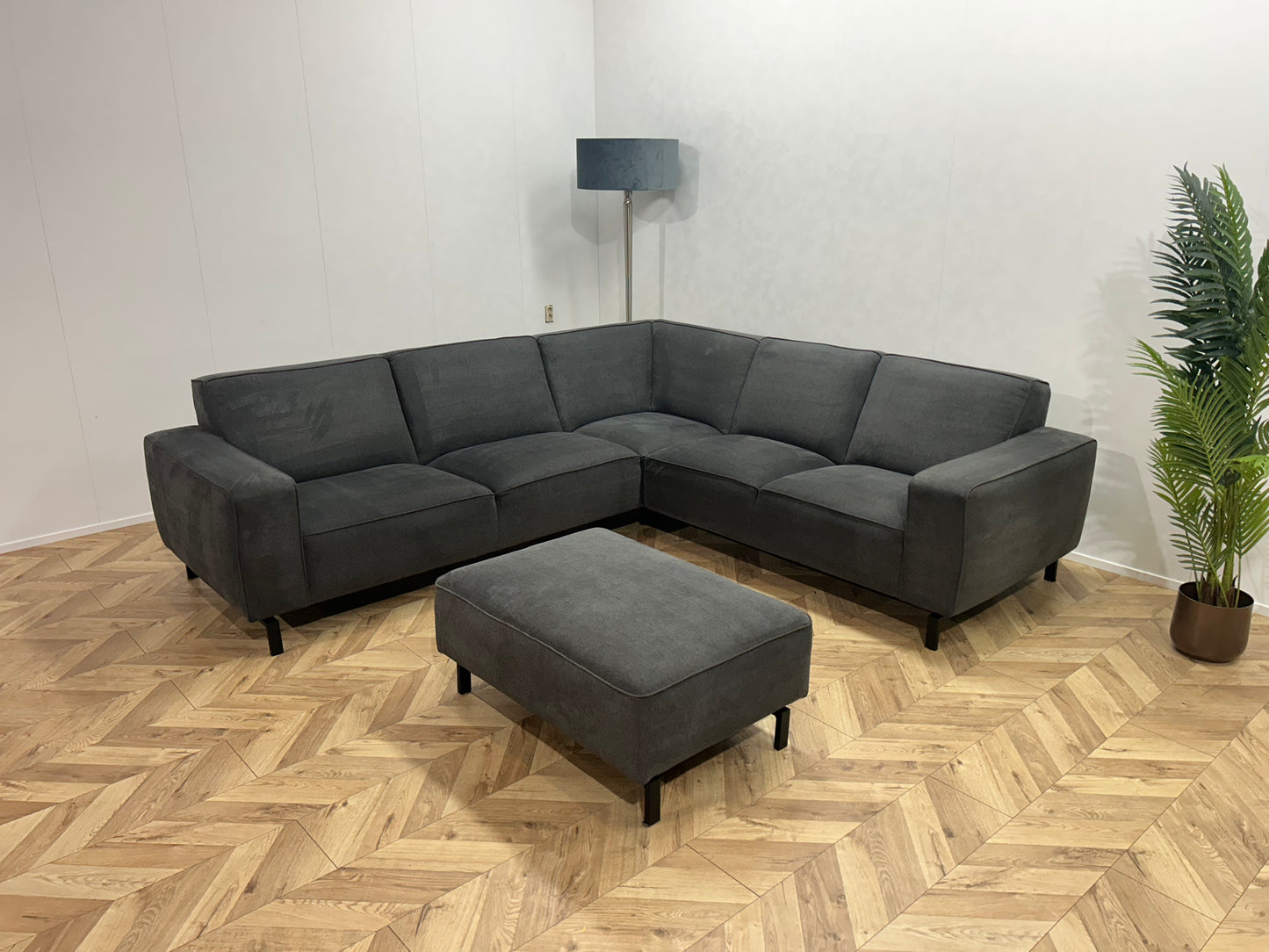 Antraciet Suède Stof Hoekbank Inc. Hocker En Fauteuil ~ Nieuwstaat