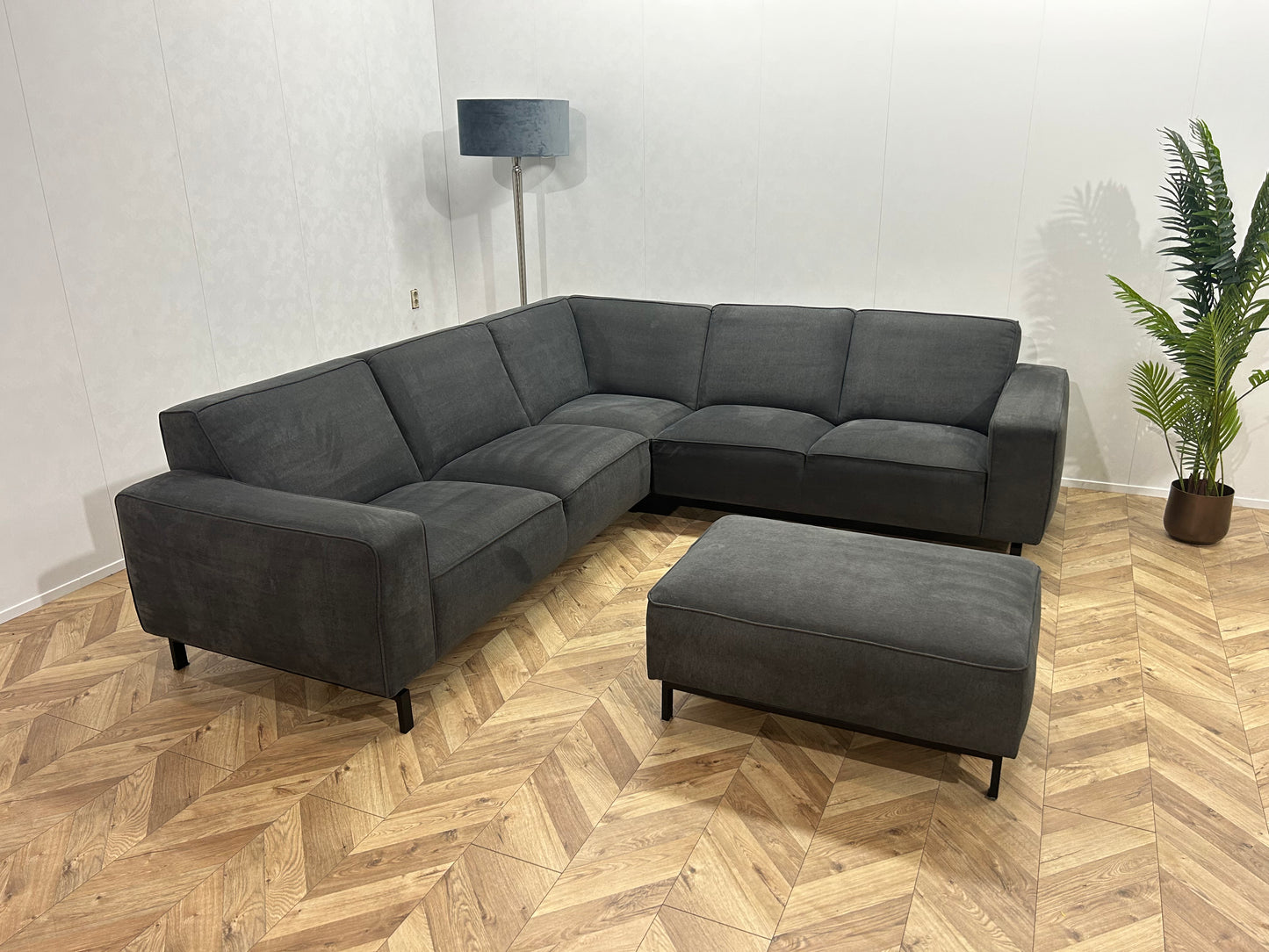 Antraciet Suède Stof Hoekbank Inc. Hocker En Fauteuil ~ Nieuwstaat