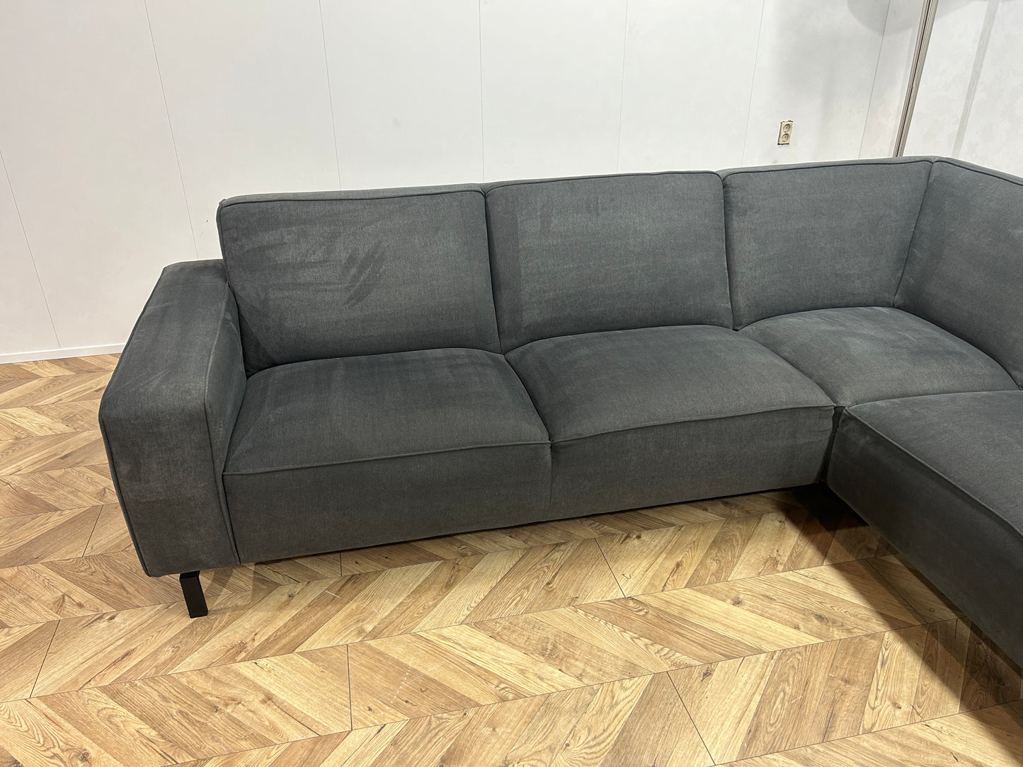 Antraciet Suède Stof Hoekbank Inc. Hocker En Fauteuil ~ Nieuwstaat