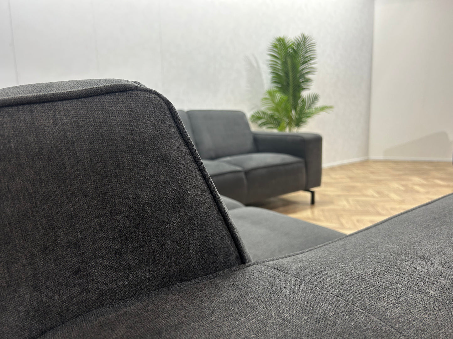 Antraciet Suède Stof Hoekbank Inc. Hocker En Fauteuil ~ Nieuwstaat
