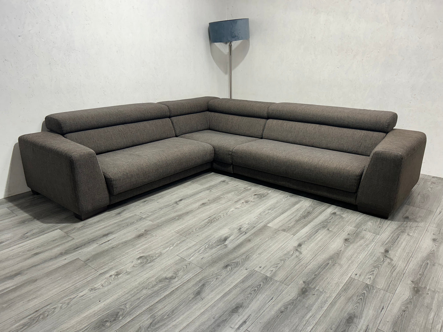 Calla Italia Bruine Hoekbank ~ Verstelbare Hoofdsteunen