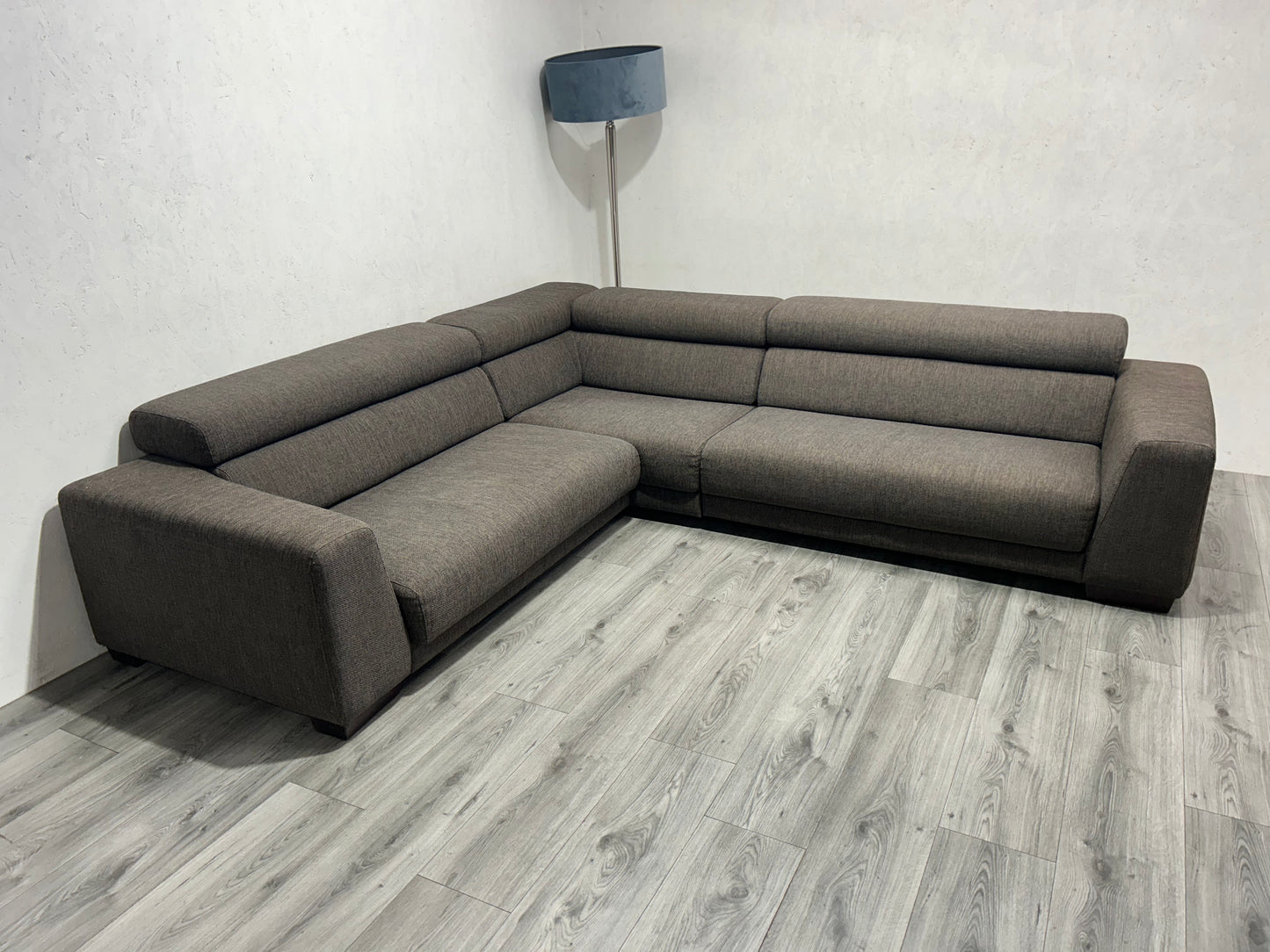 Calla Italia Bruine Hoekbank ~ Verstelbare Hoofdsteunen