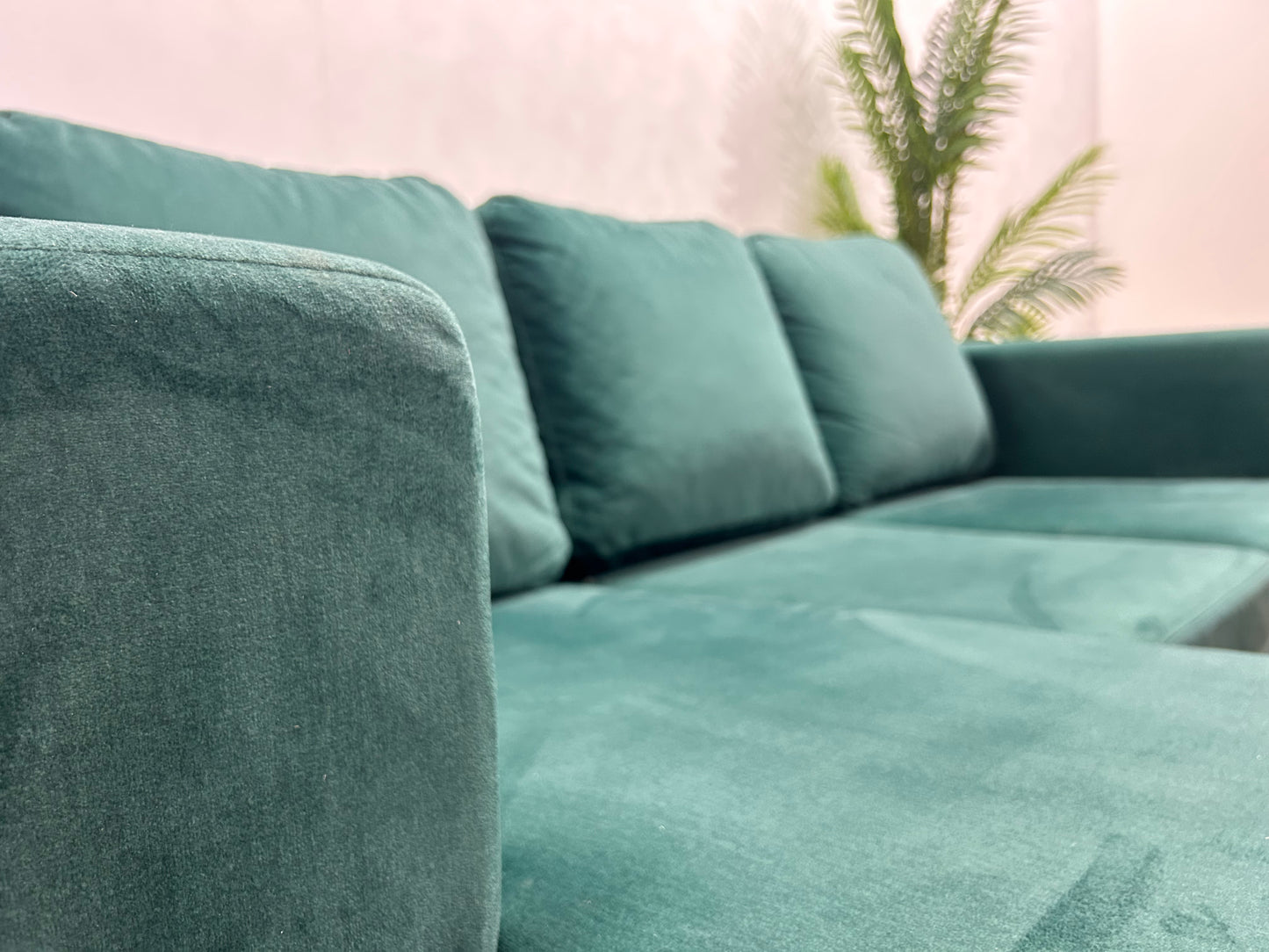 Groene Velvet Hoekbank ~ Losse Kussens Met Afneembare Hoezen