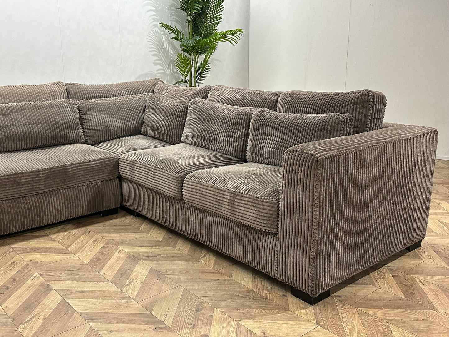 Licht Bruine Ribstof Hoekbank ~ Losse Kussens Met Afneembare Hoezen