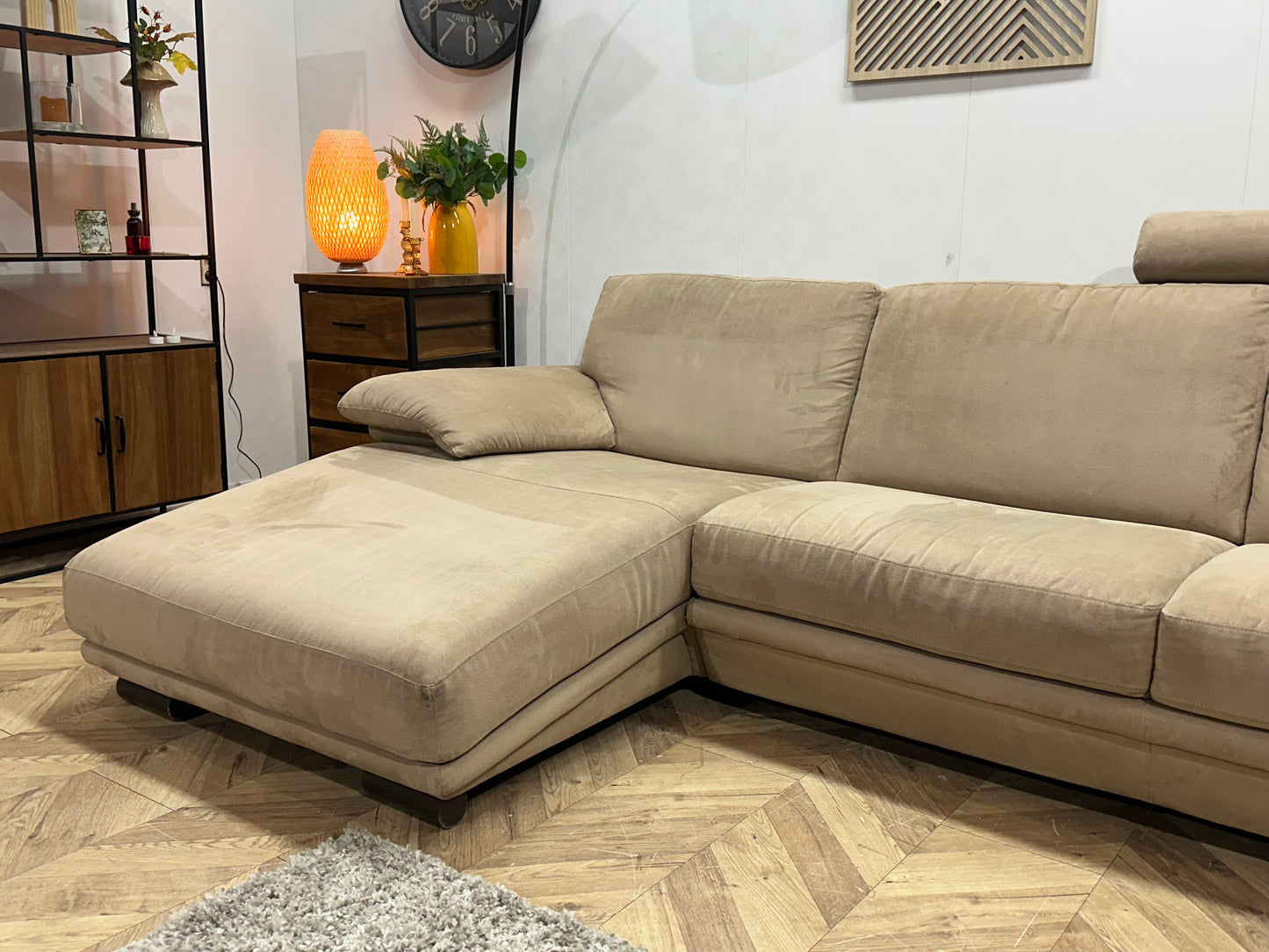 UrbanSofa Beige Velvet Design U Bank ~ Vaste Kussens