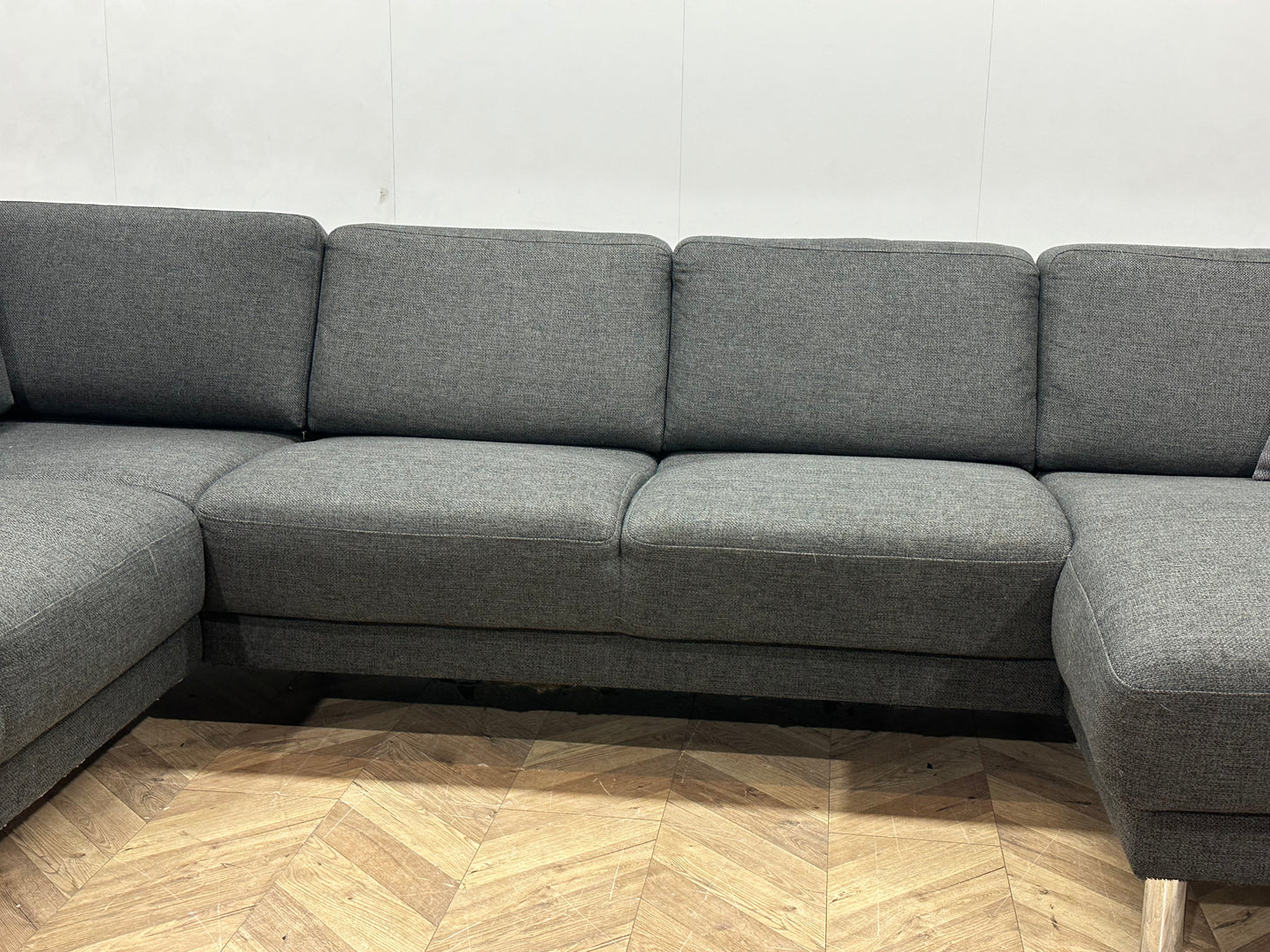 Antraciet U Bank ~ Losse Rugkussens Met Afneembare Hoezen