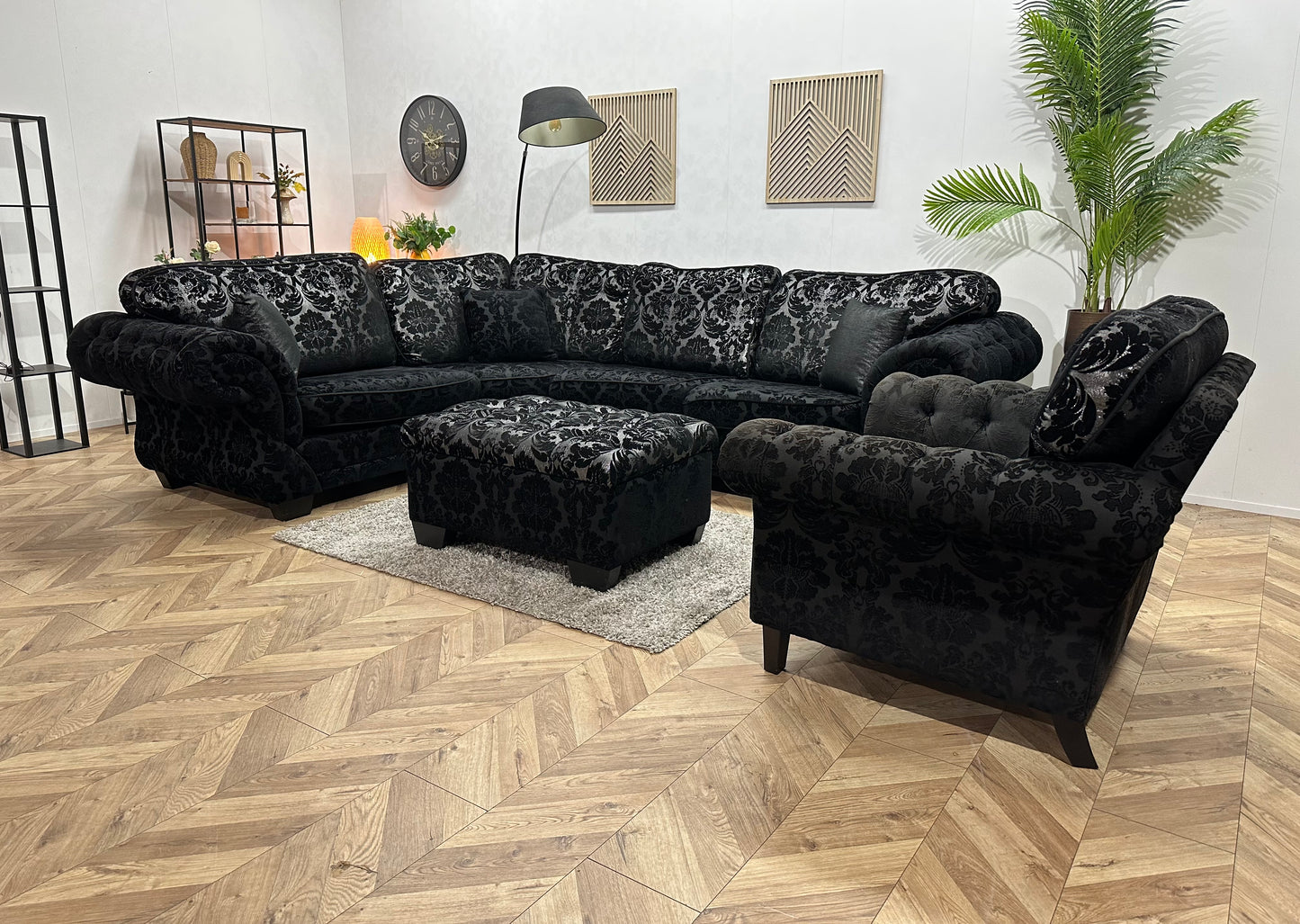 Zwarte Velvet Hoekbank Inc Fauteuil & Hocker ~ Losse Kussens Met Afneembare Hoezen