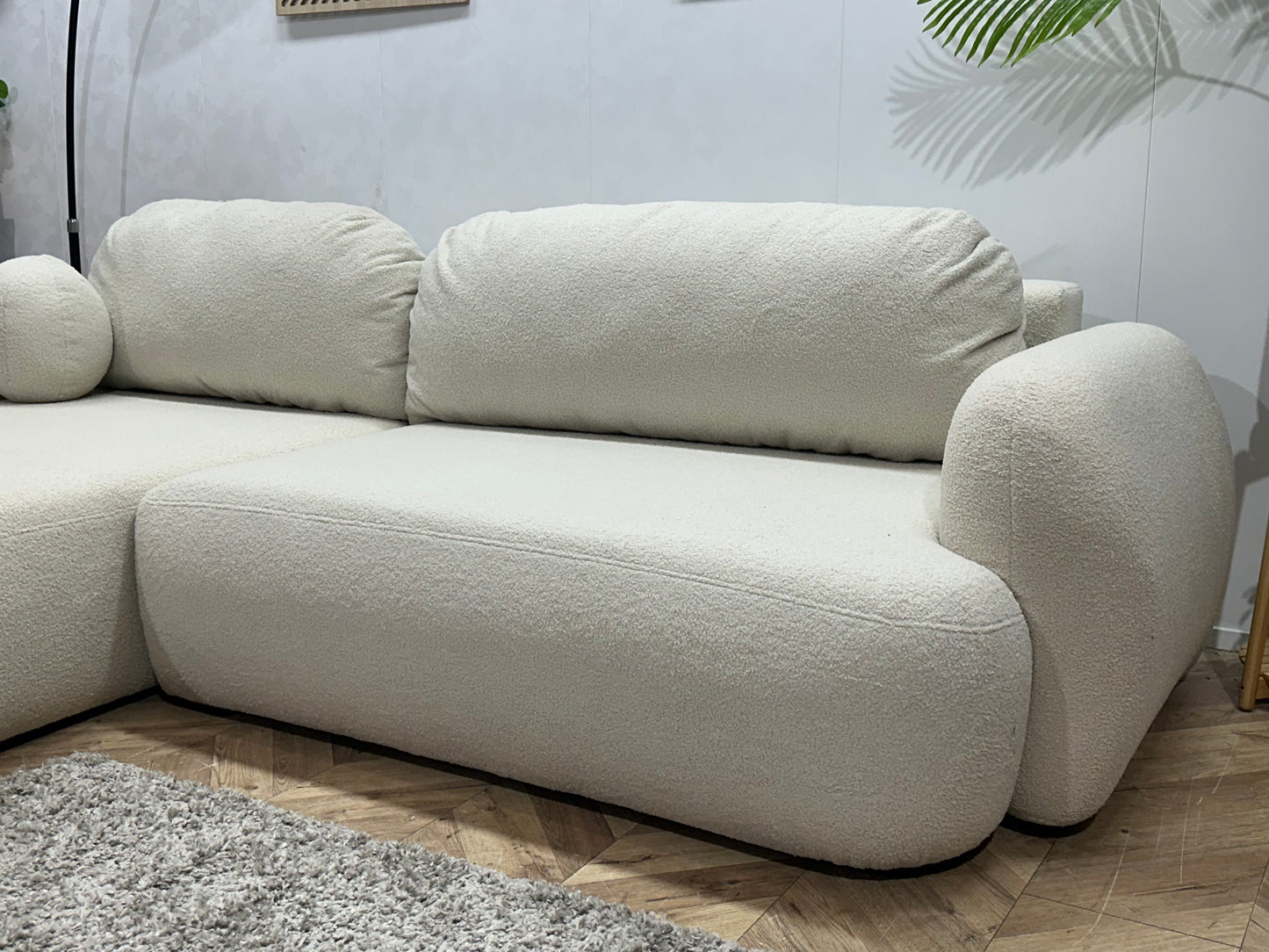 !Showroommodel! Witte Bouclé Stoffen Hoekbank