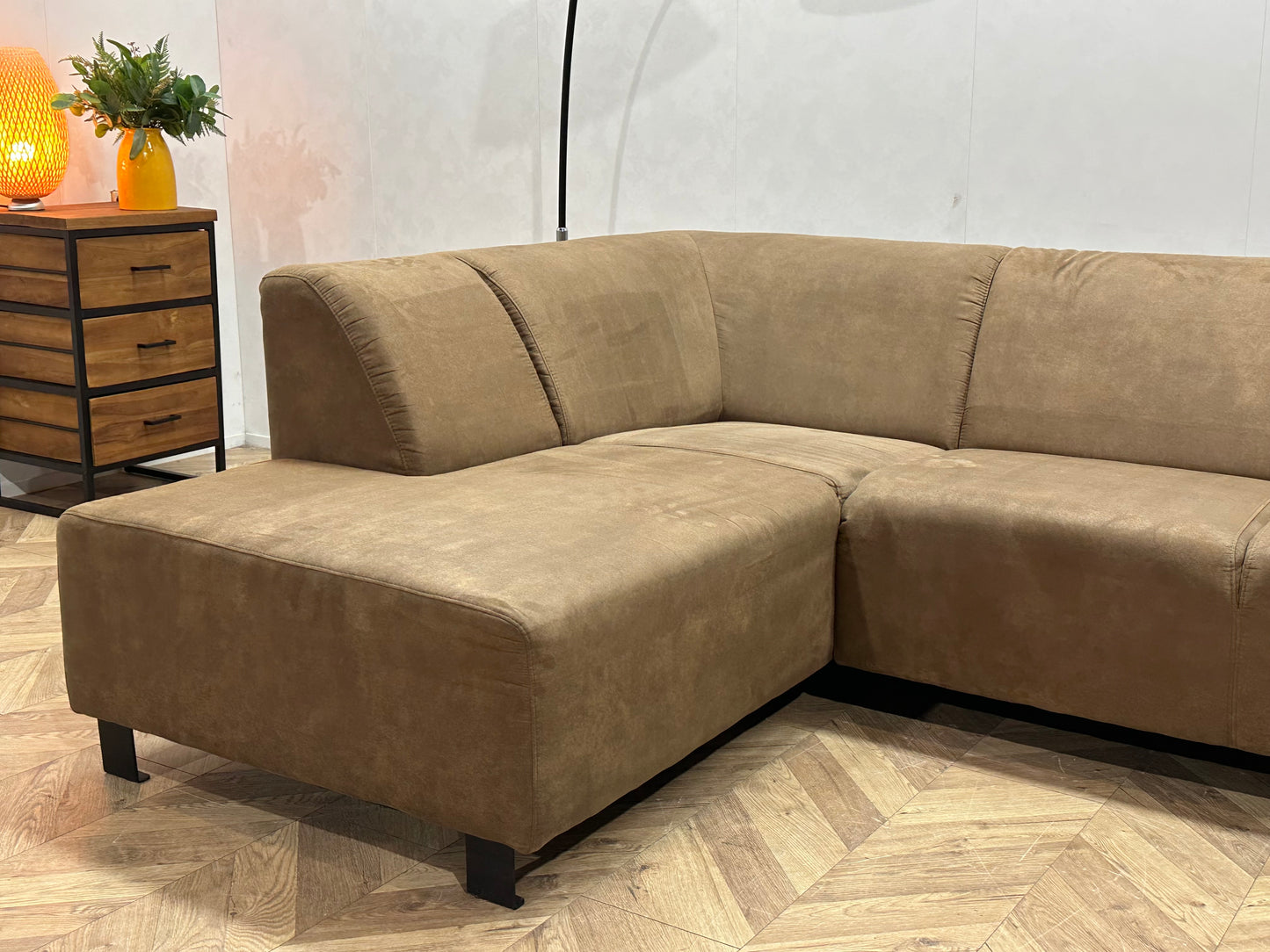 Bruine Suède Stoffen Hoekbank ~ Vaste Kussens