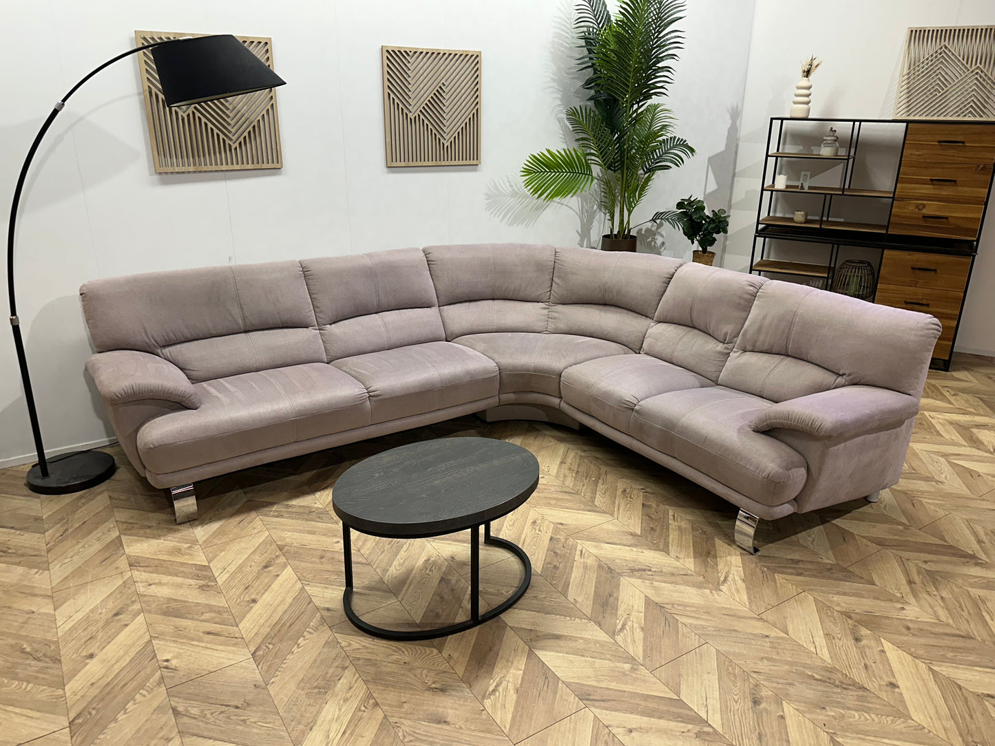 Licht Grijze Hoekbank ~ Vaste Kussens