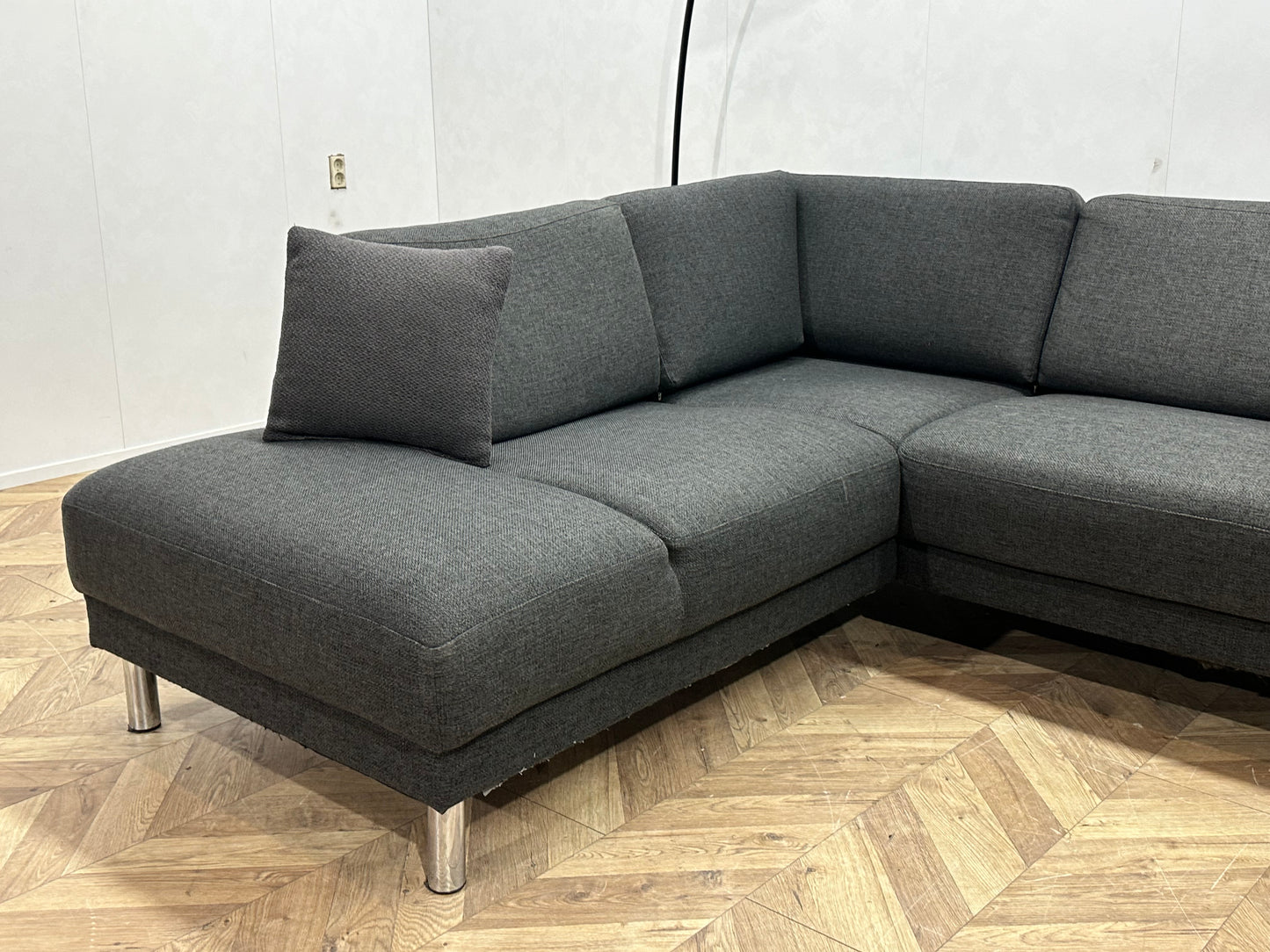 Antraciet U Bank ~ Losse Rugkussens Met Afneembare Hoezen