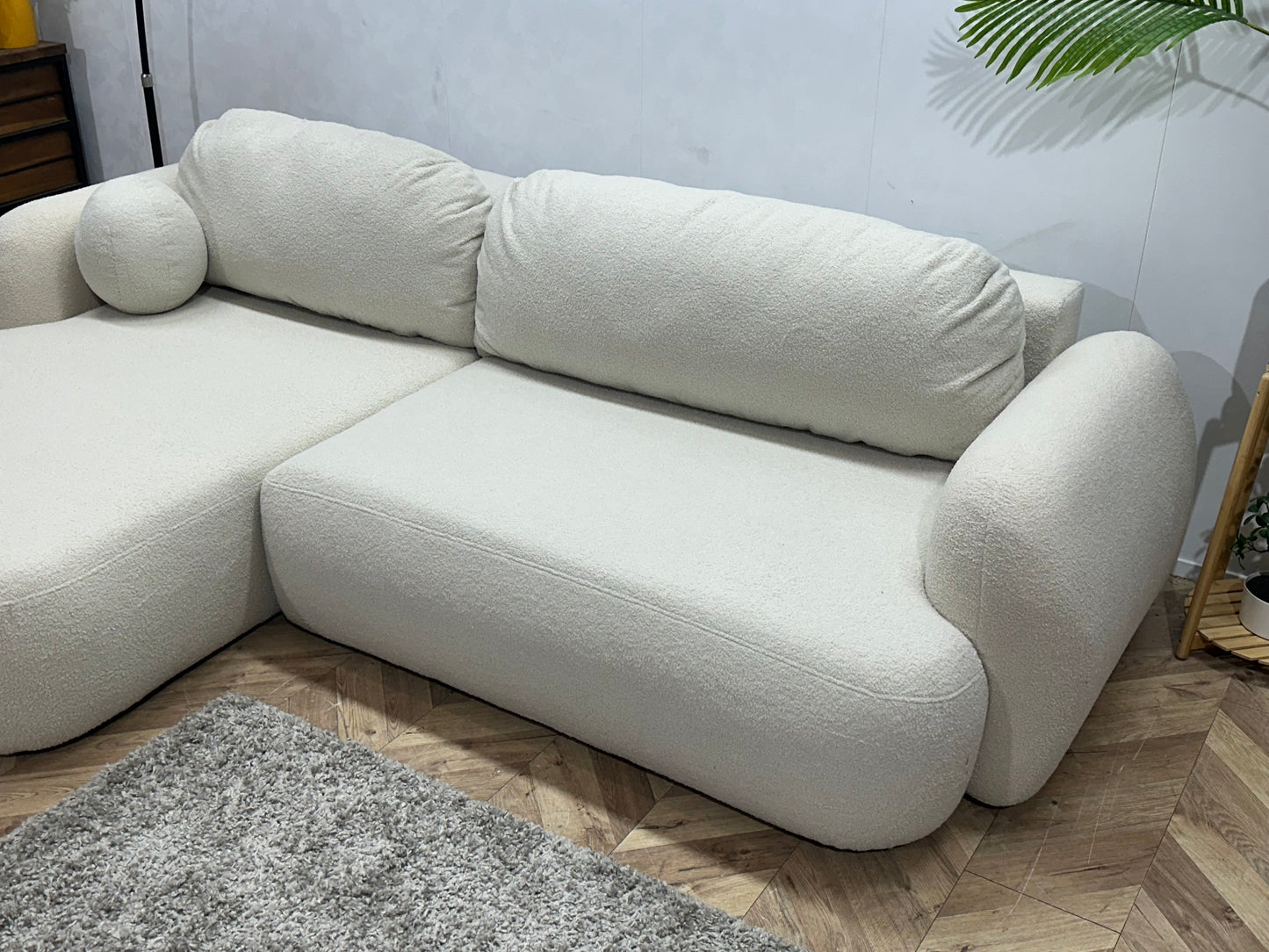 !Showroommodel! Witte Bouclé Stoffen Hoekbank