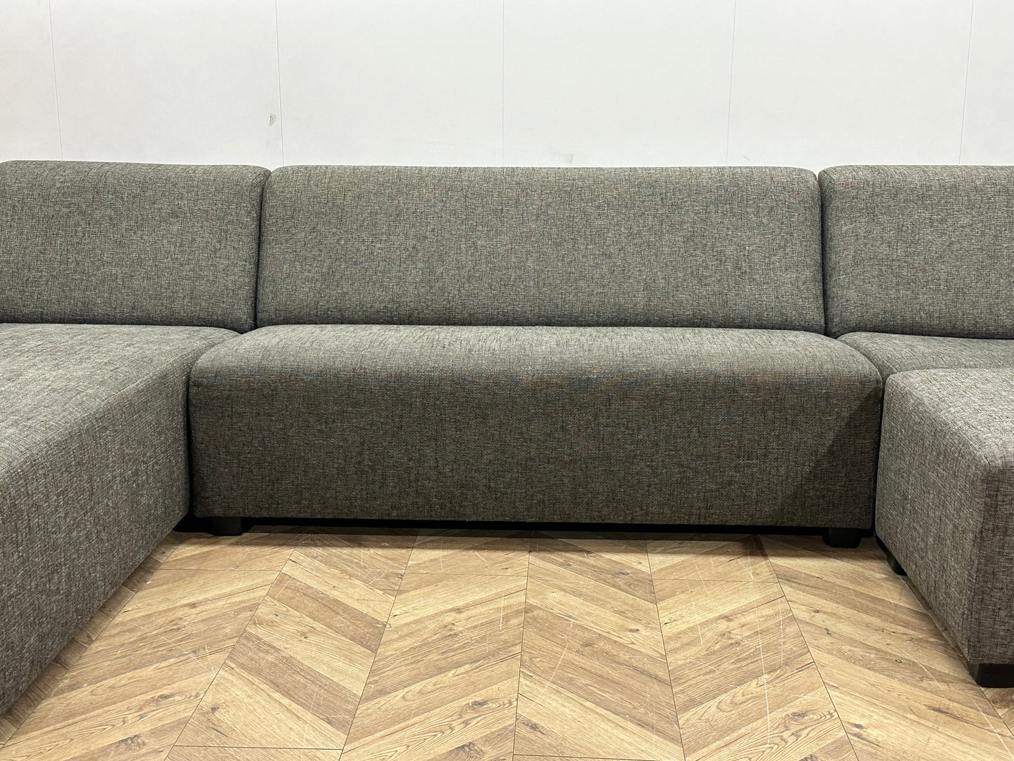 Grijze U Bank ~ Vaste Kussens