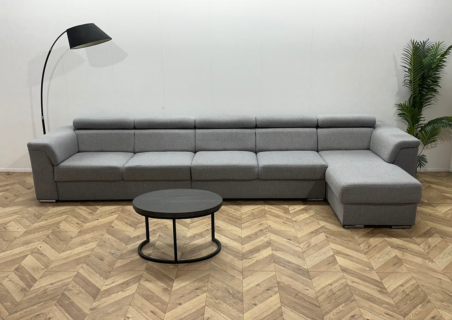 Licht Grijze Ruime Hoekbank ~ Verstelbare Hoofdsteunen