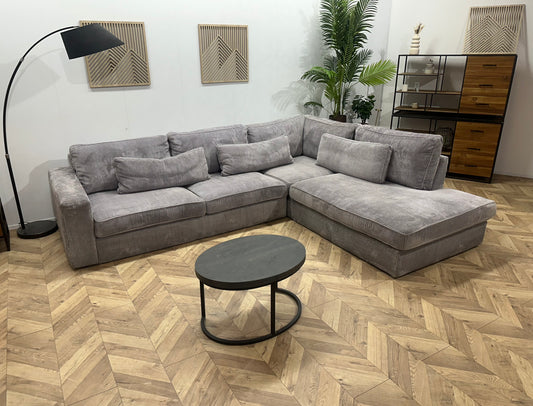 Licht Grijze Ribstof Hoekbank ~ Losse Kussens Met Afneembare Hoezen