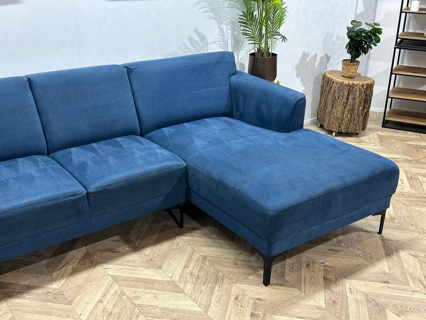 Montèl Blauwe Suède Stoffen Hoekbank ~ Vaste Kussens