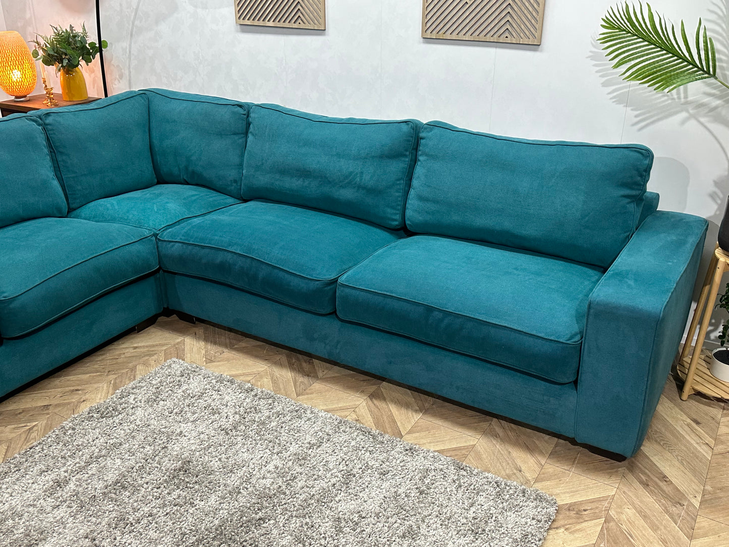 Blauwe Suède Stoffen Hoekbank ~ Losse Kussens Met Afneembare Hoezen