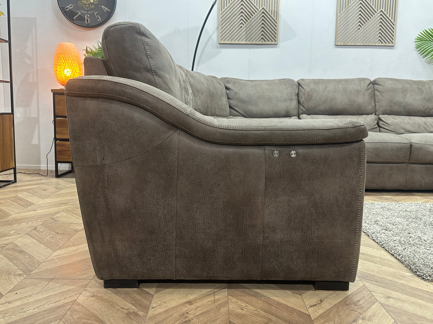 Bruine Suède Stoffen Hoekbank ~ Relaxfunctie