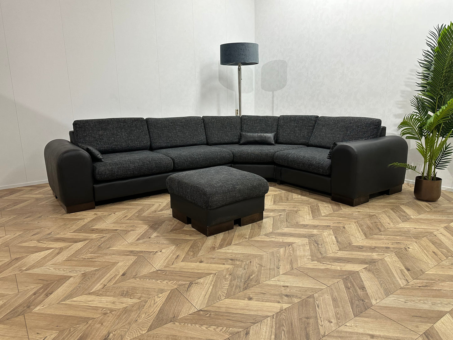 Zwarte/Antraciet Lederen/Stoffen Hoekbank Inc Hocker ~ Losse Kussens Met Afneembare Hoezen
