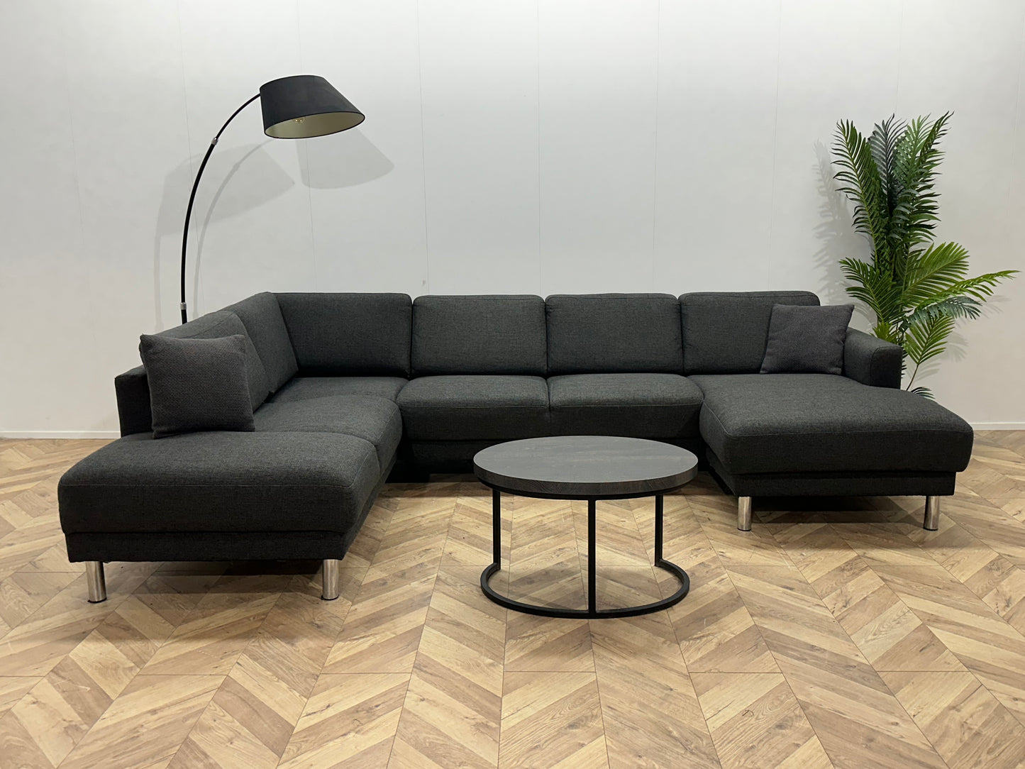 Antraciet U Bank ~ Losse Rugkussens Met Afneembare Hoezen