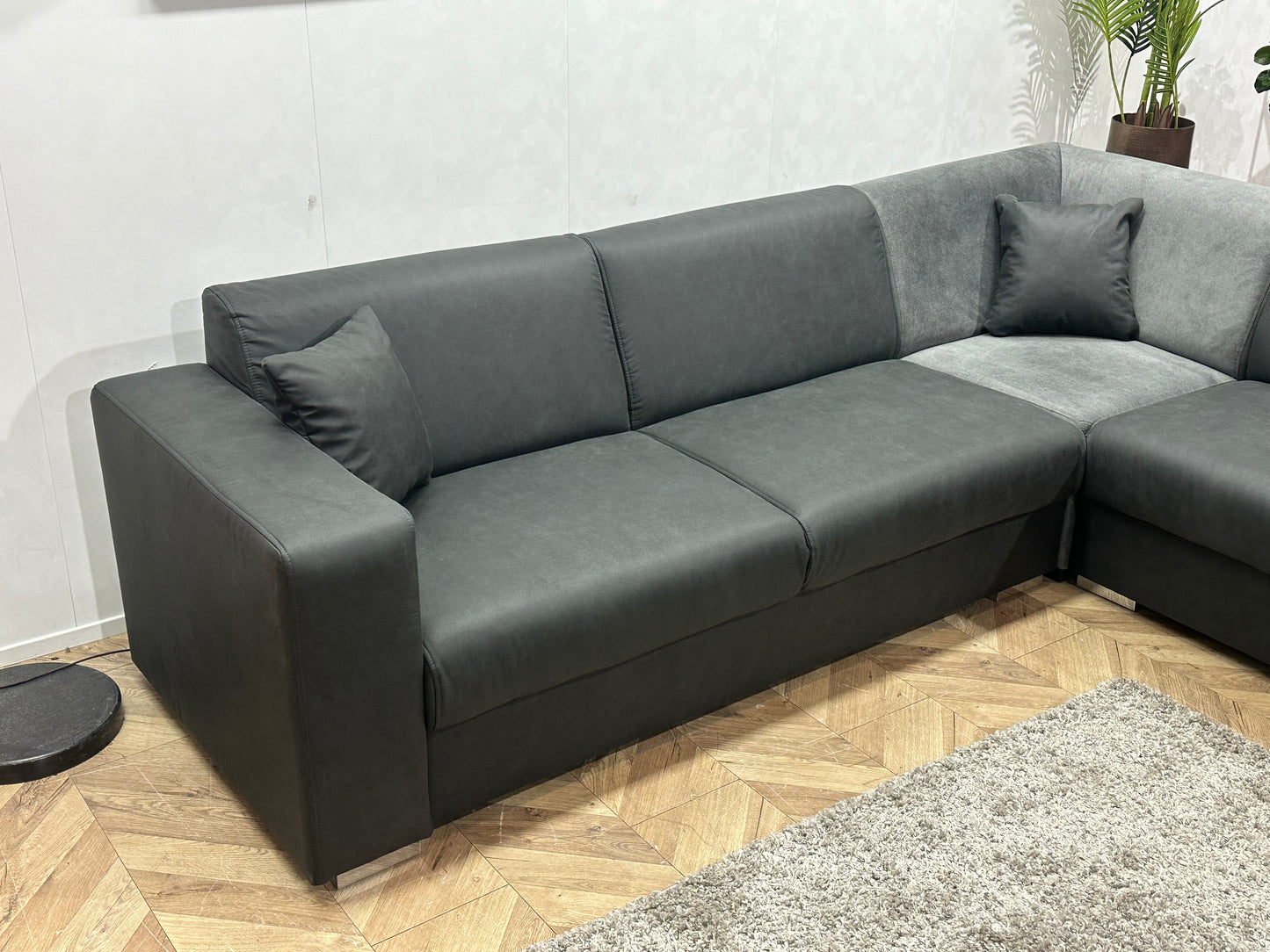 !Showroommodel! Antraciet/Grijze Suède Lederen/Velvet Hoekbank