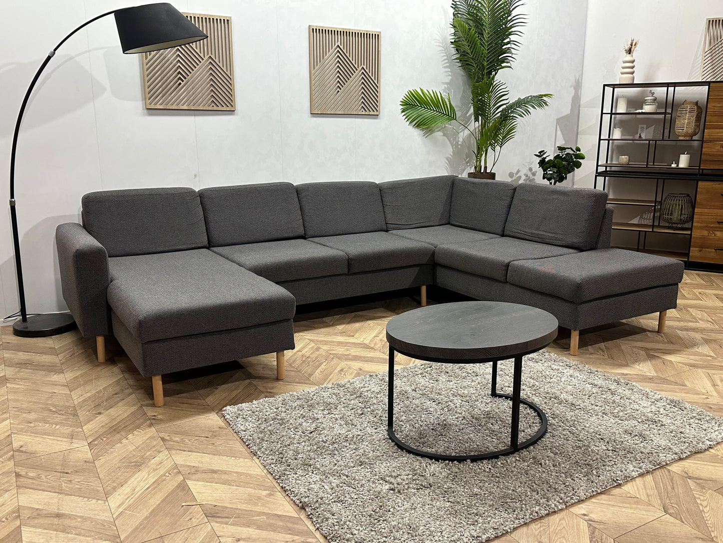 Grijze U Bank ~ Losse Rugkussens Met Afneembare Hoezen