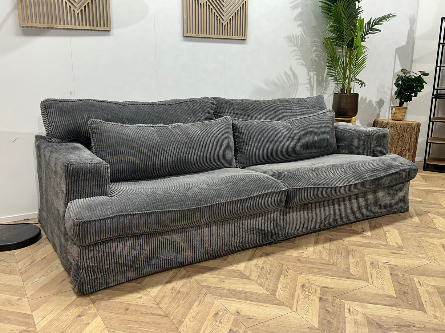 Grijze Ribstof 2.5-Zits Bank ~ Losse Kussens Met Afneembare Hoezen