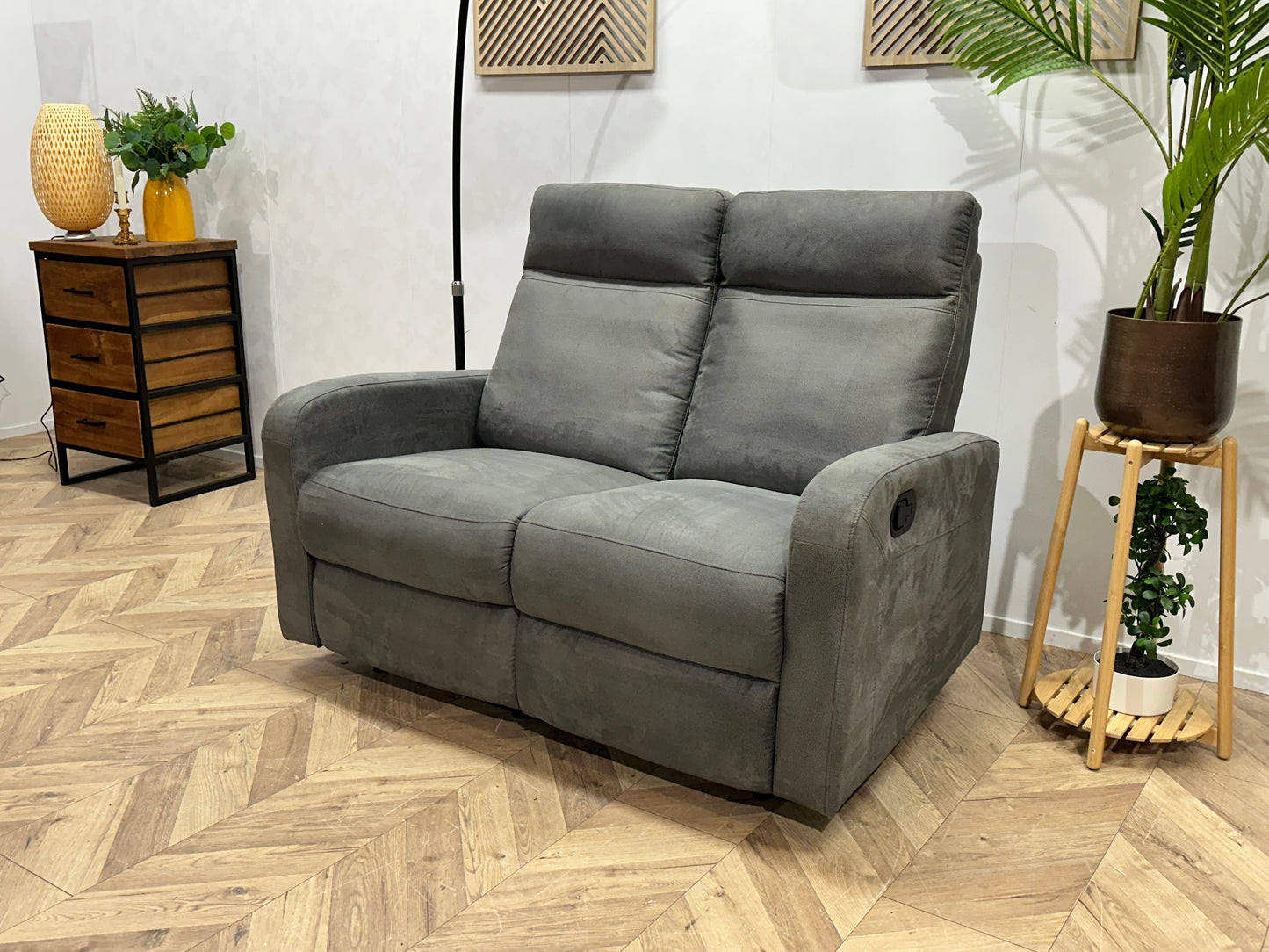 Grijze Suède Stoffen 2.5-Zits Bank ~ Verstelbare Zittingen