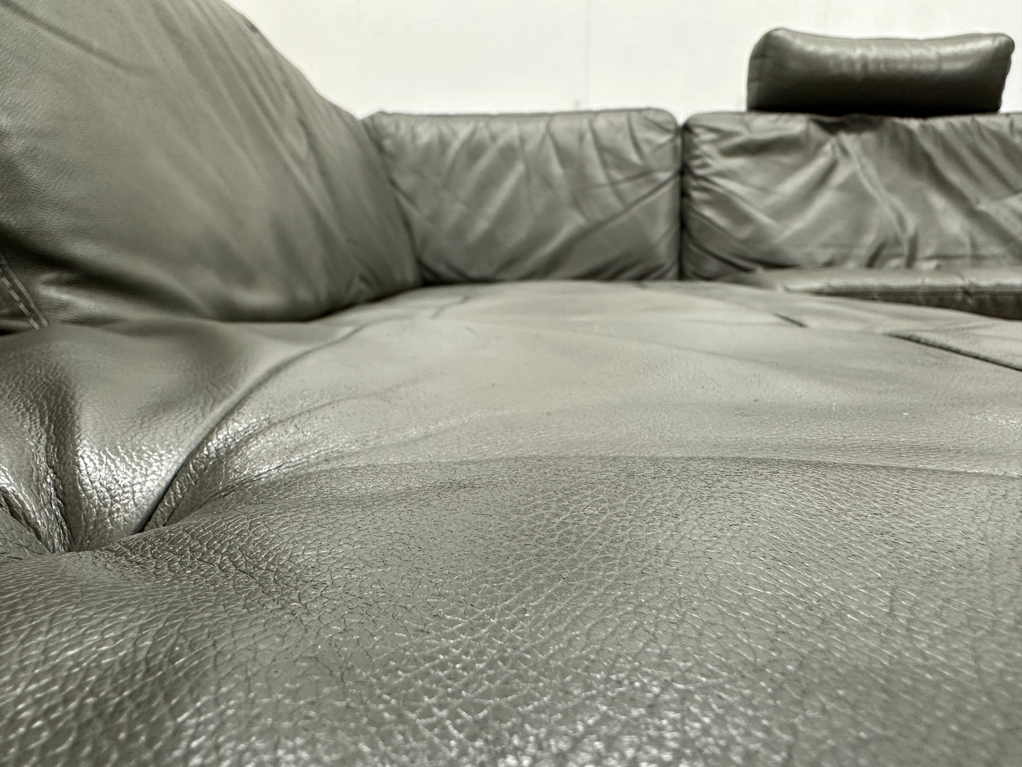 Montèl Grijze Echt Lederen Hoekbank ~ Vaste Kussens