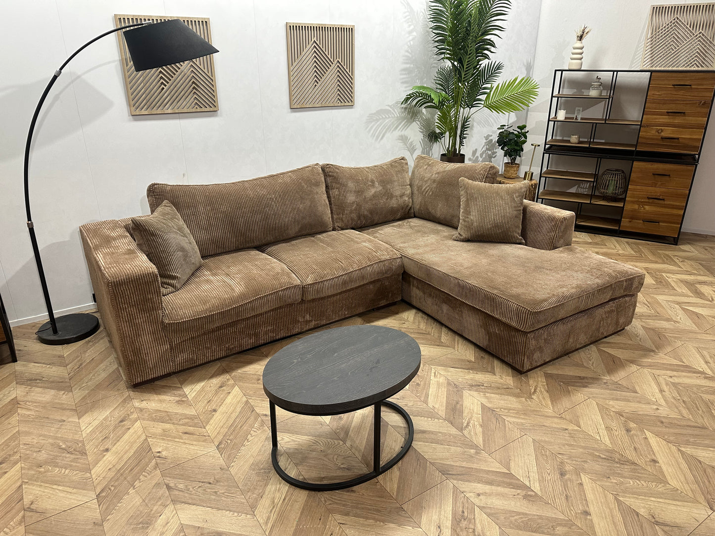 Room108 Bruine Ribstof Hoekbank ~ Losse Kussens Met Afneembare Hoezen