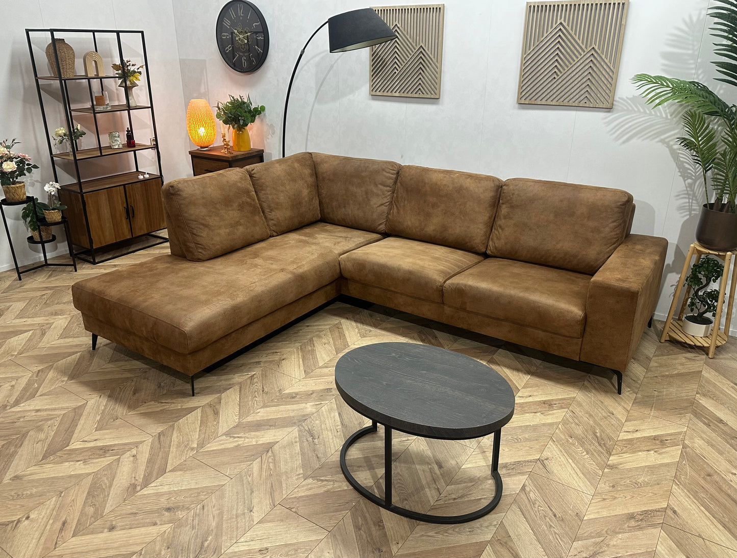 Bruine Suède Stoffen Hoekbank ~ Nieuwstaat