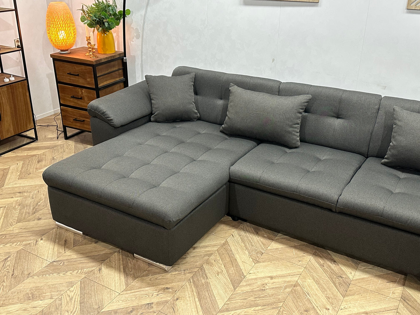 !Showroommodel! Grijze Suède Stoffen U Bank