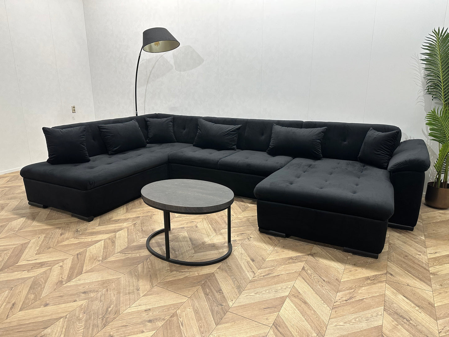 !Showroommodel! Zwart Velvet U Bank