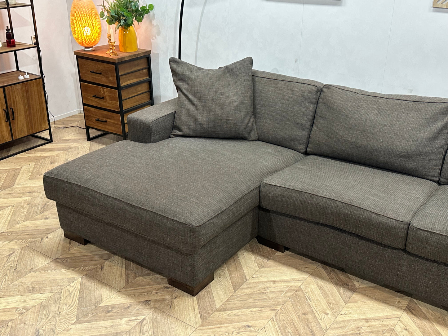 Bruine Hoekbank ~ Losse Kussens Met Afneembare Hoezen