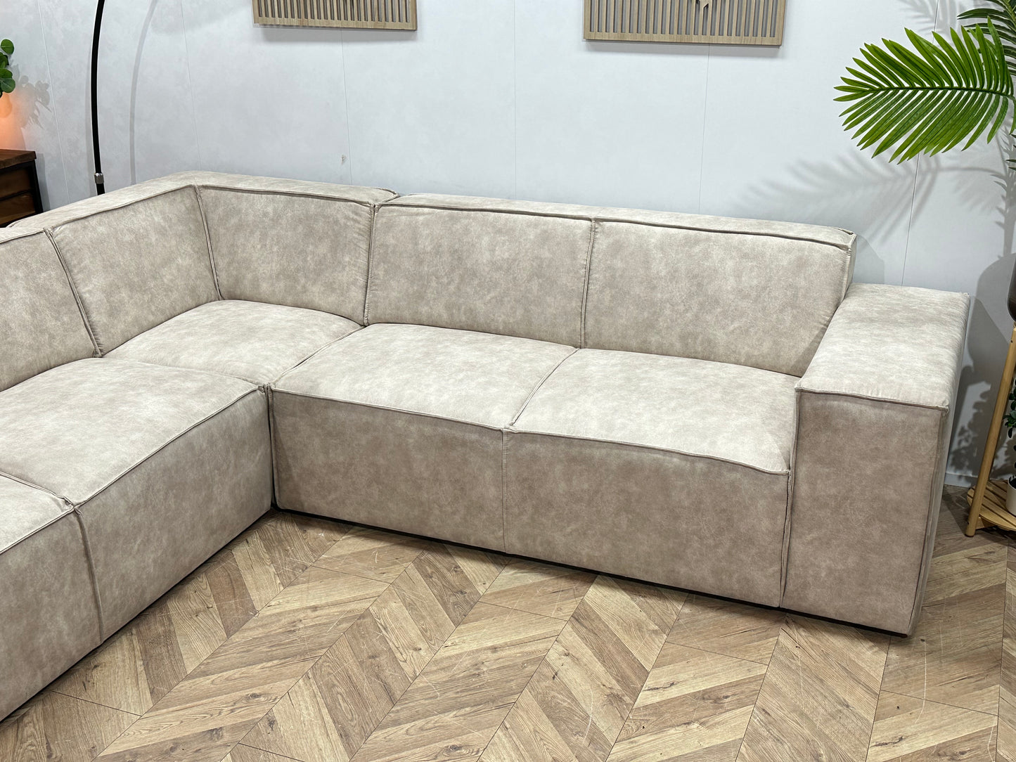 !Showroommodel! Crème Suède Stoffen Hoekbank