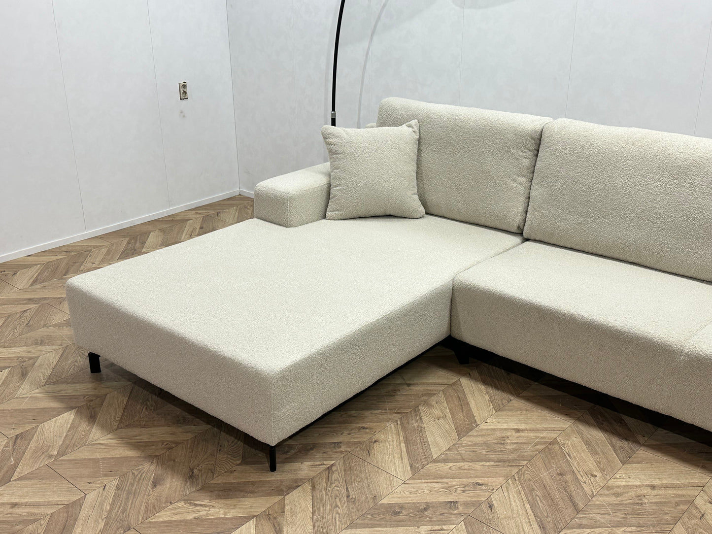 !Showroommodel! Witte Bouclé Stoffen Hoekbank