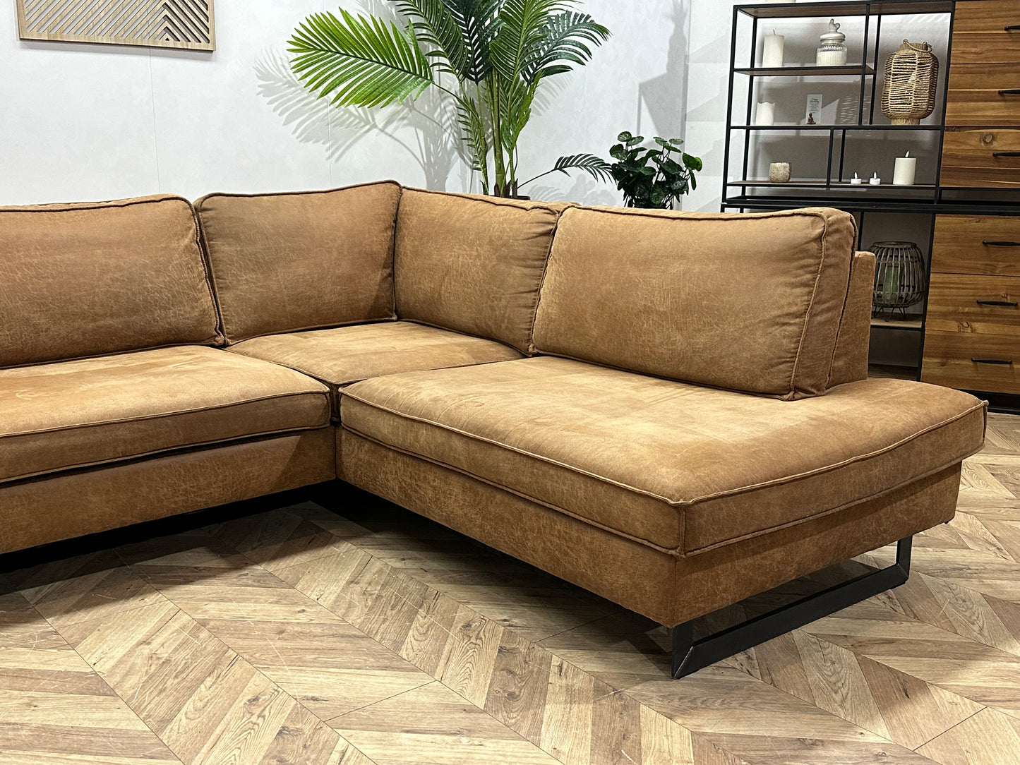 Cognac Bruine Suède Stoffen Hoekbank ~ Losse Kussens Met Afneembare Hoezen