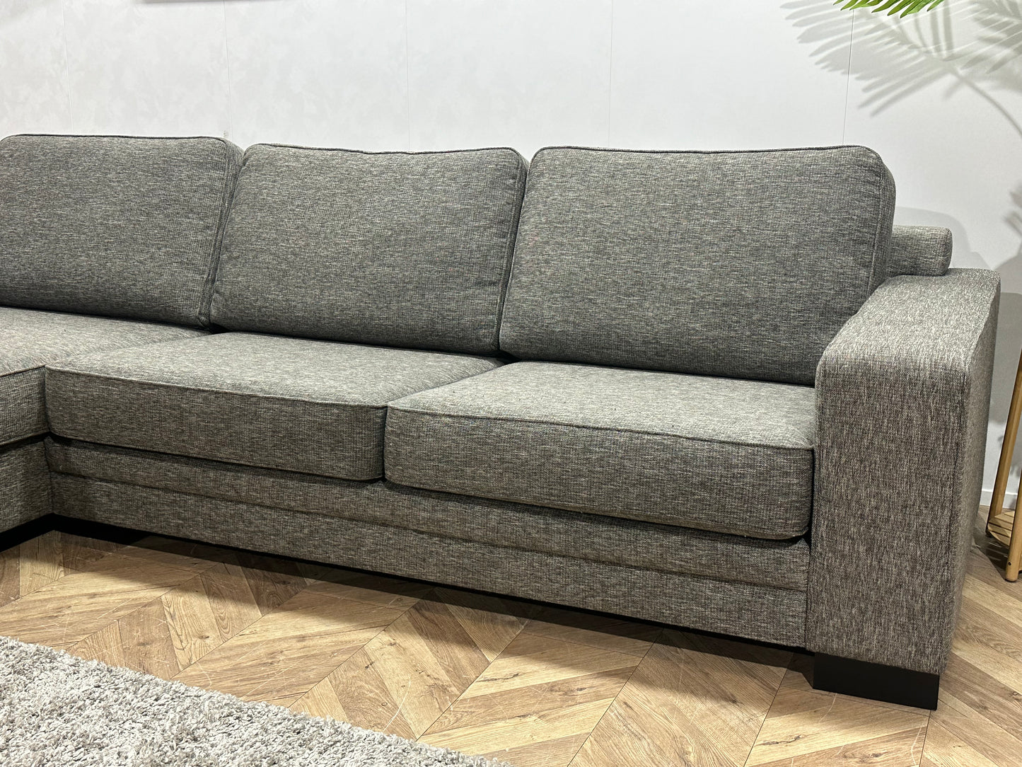 Grijze Hoekbank ~ Losse Kussens Met Afneembare Hoezen