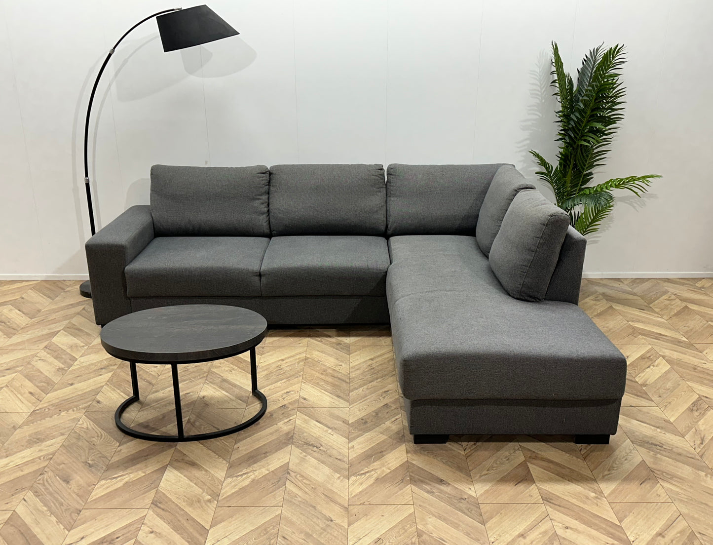 Grijze Hoekbank ~ Losse Rugkussens Met Afneembare Hoezen