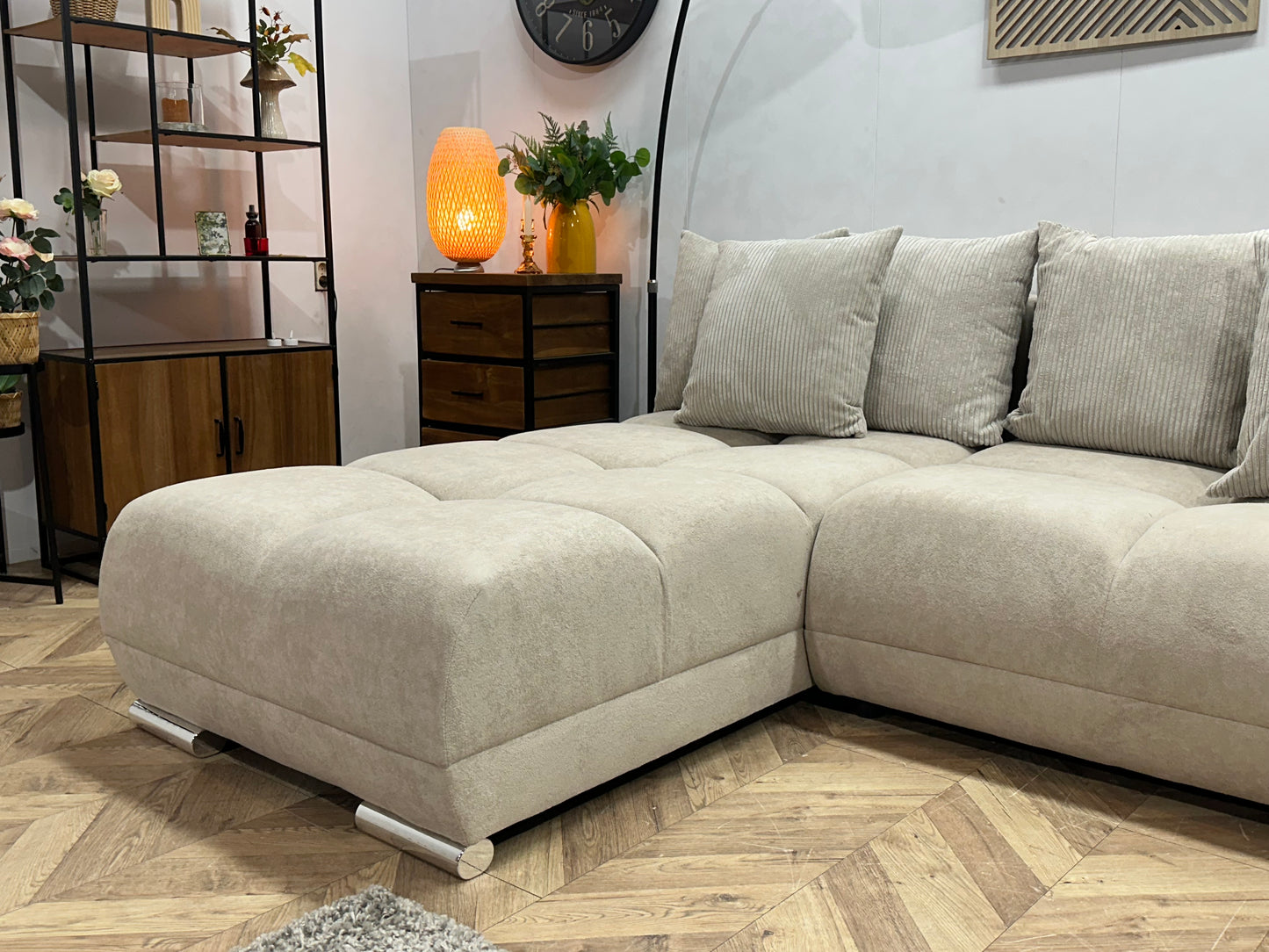 !Showroommodel! Crème Velvet U Bank ~ Losse Ribstof Rugkussens