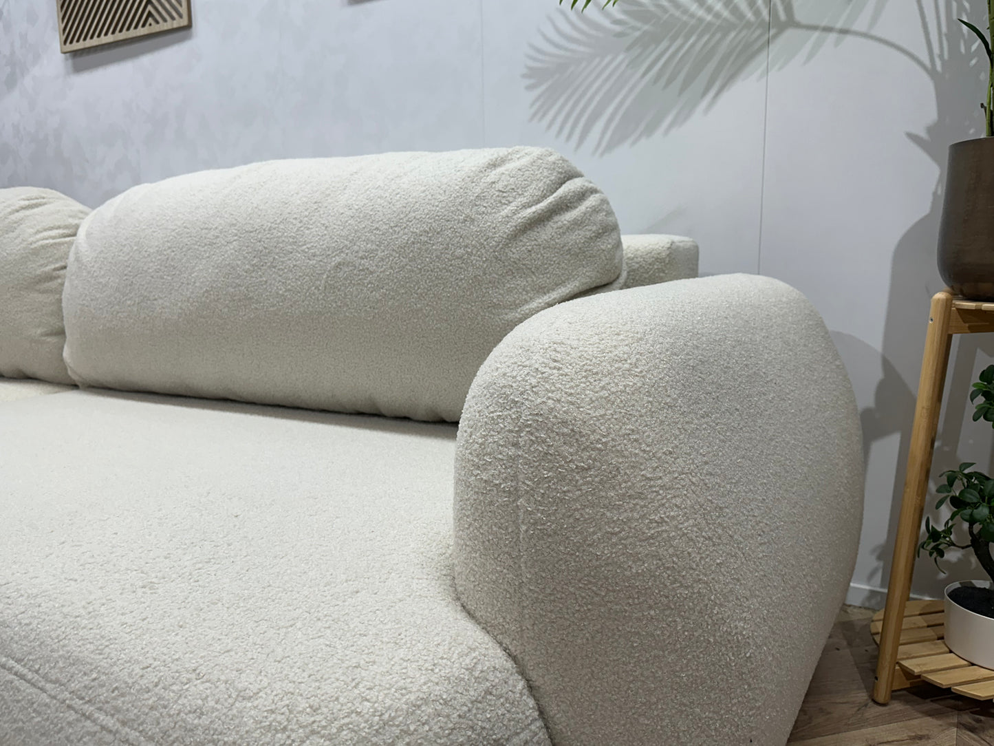 !Showroommodel! Witte Bouclé Stoffen Hoekbank