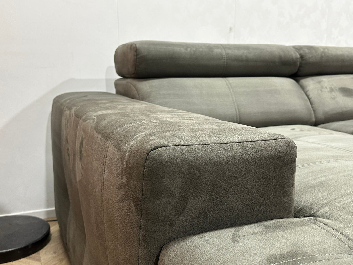 !Showroommodel! Grijze Suède Stoffen U Bank