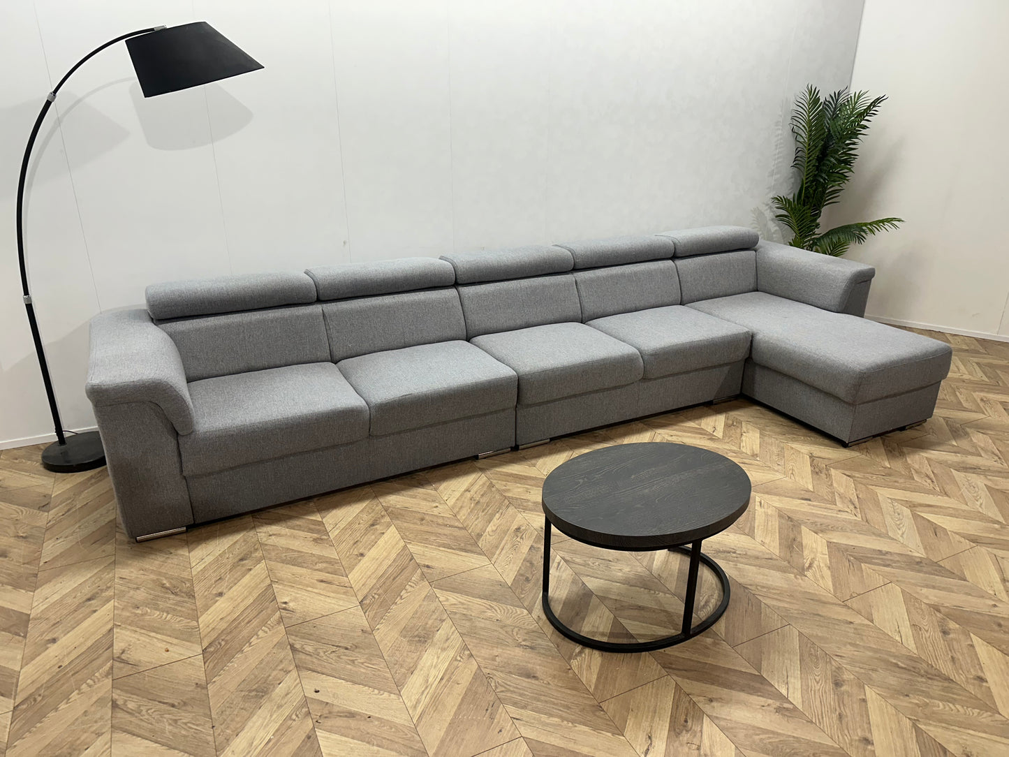 Licht Grijze Ruime Hoekbank ~ Verstelbare Hoofdsteunen