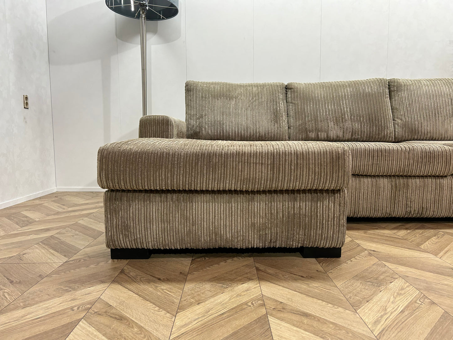 Beige Ribstof Hoekbank ~ Losse Kussens Met Afneembare Hoezen